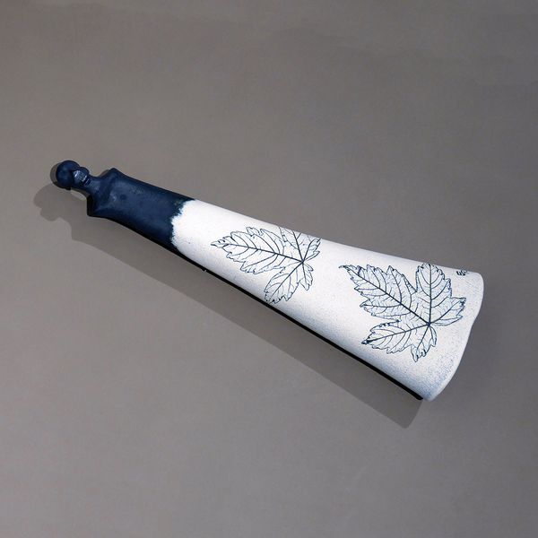 Hovedbilde Blad i svart - nr 190